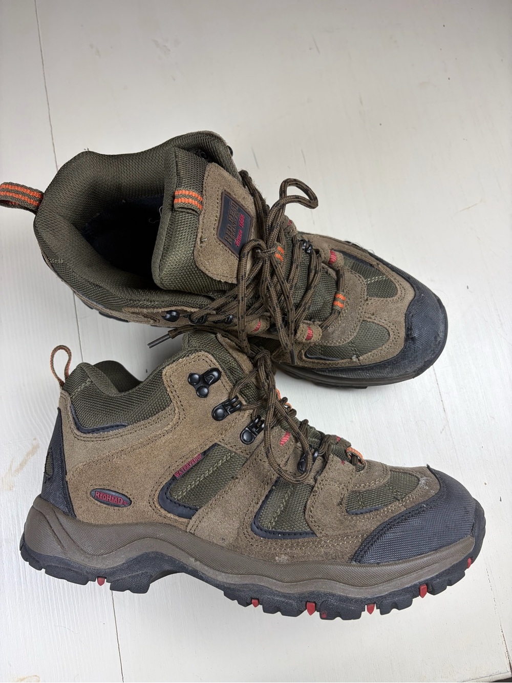 RedHead Olive Green & Brown Men’s Hiking Boots